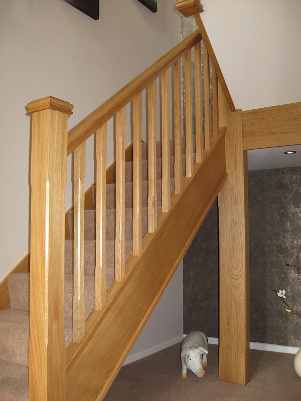 This oak staircase was a direct replacement for a house renovation.