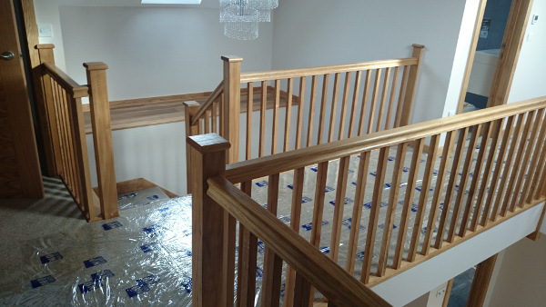 This lovely staircase design gives a real sense of grandeur.