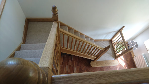 Quarter turn staircase.